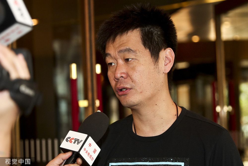 因此，是的，我会用责任这个词，我们必须成为一个团队，每个人都需要100%承担责任。